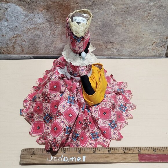 Vintage Grenada Cloth Doll Traditional Dress Spice Head Basket Spice - Picture 10 of 11
